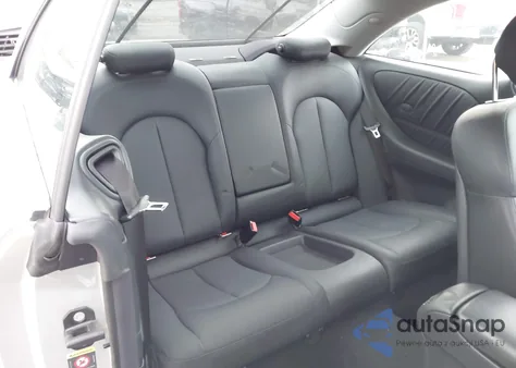 2004 Mercedes-Benz Clk 320 из США, поврежденный, VIN WDBTJ65J04F098737